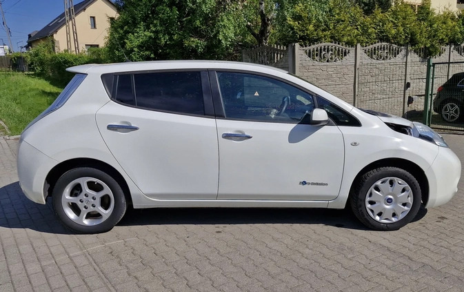 Nissan Leaf cena 22200 przebieg: 90000, rok produkcji 2016 z Ogrodzieniec małe 154